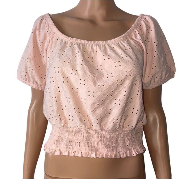 Juniors' SO blouse Eyelet Smocked Bottom Puffed Sleeve Top SZ L-New peachy pink - Picture 1 of 12